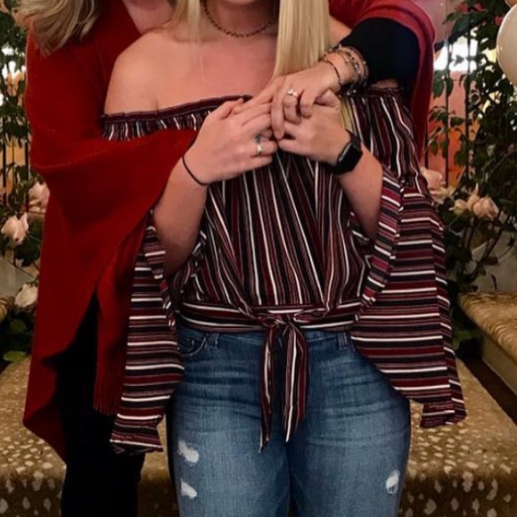 Band of Gypsies Off-the-Shoulder Striped Top (Large) - Picture 4 of 4